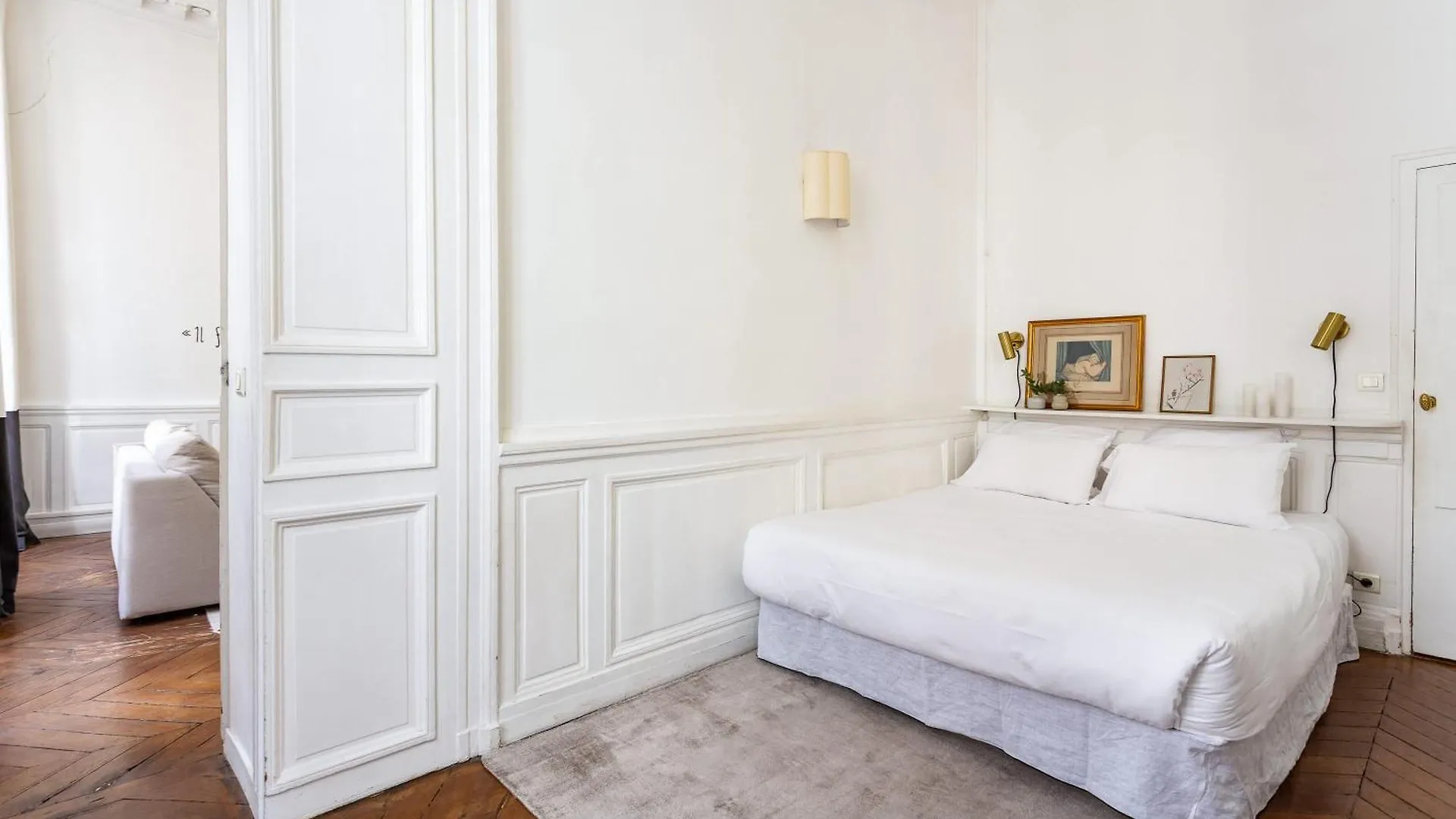 Habitat Parisien - Quatre Septembre Choiseul Opera Apartment France