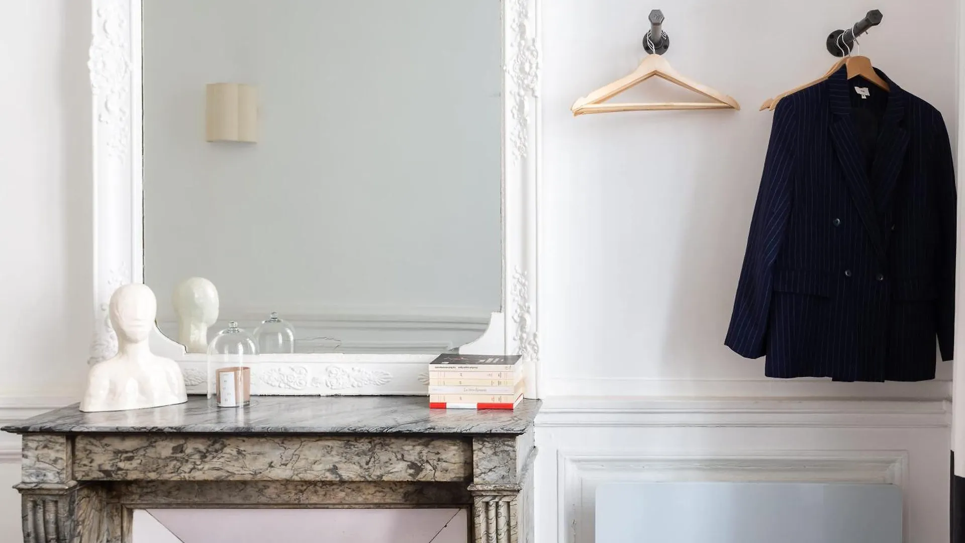 Habitat Parisien - Quatre Septembre Choiseul Opera Apartment