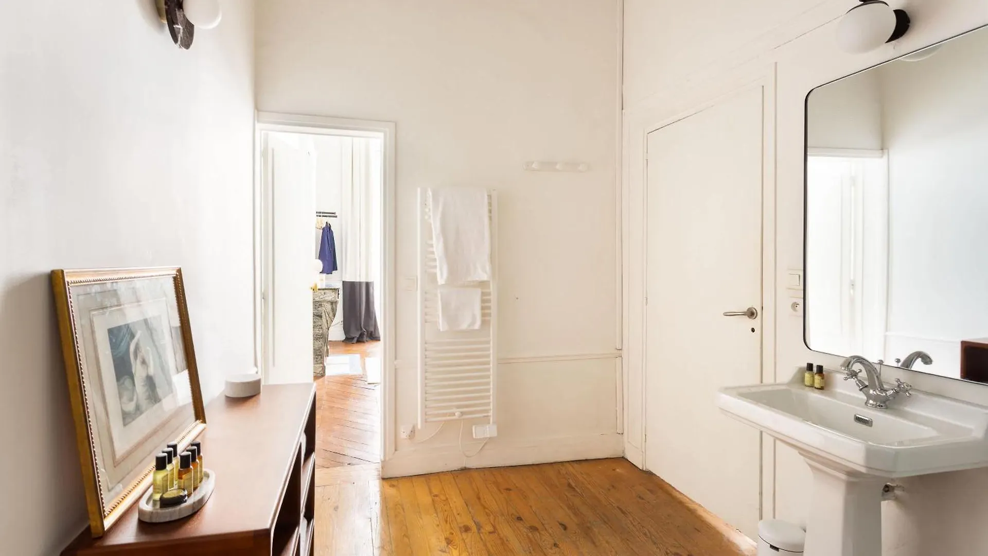 Habitat Parisien - Quatre Septembre Choiseul Opera Apartment  Paris
