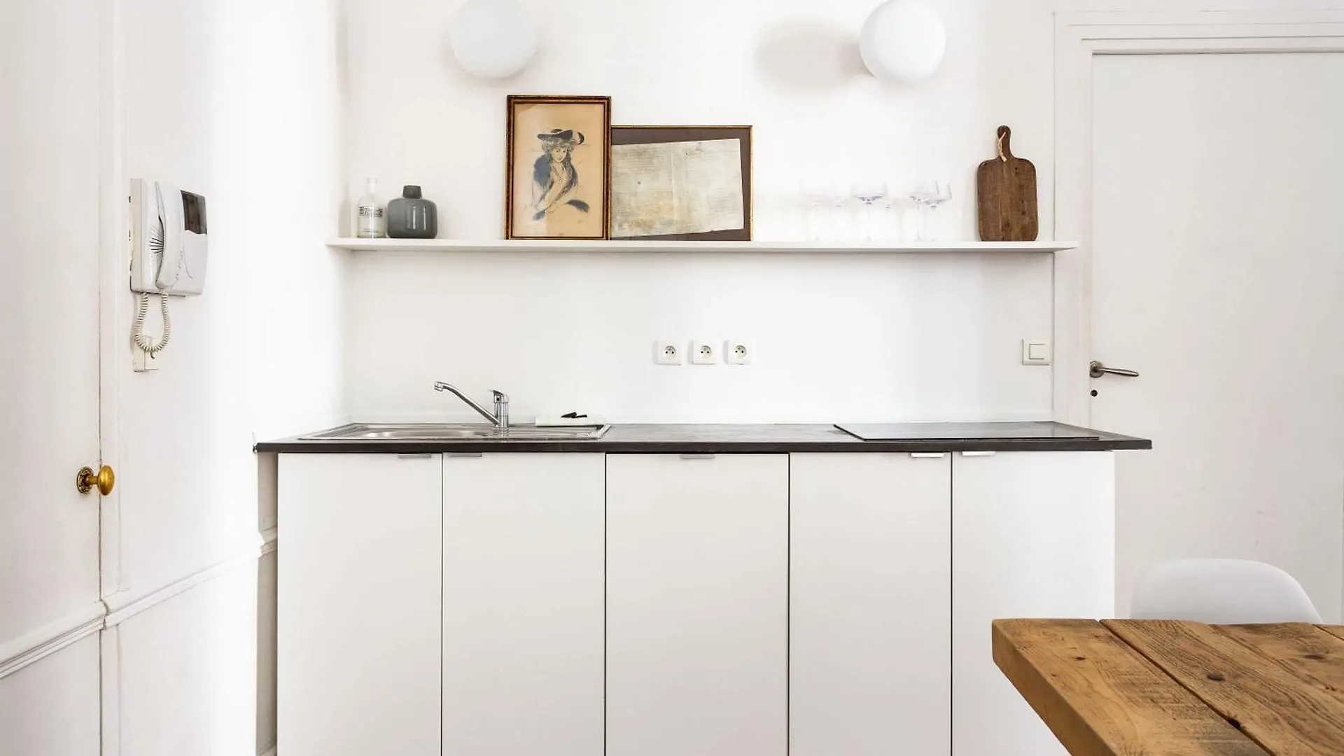 Habitat Parisien - Quatre Septembre Choiseul Opera Apartment